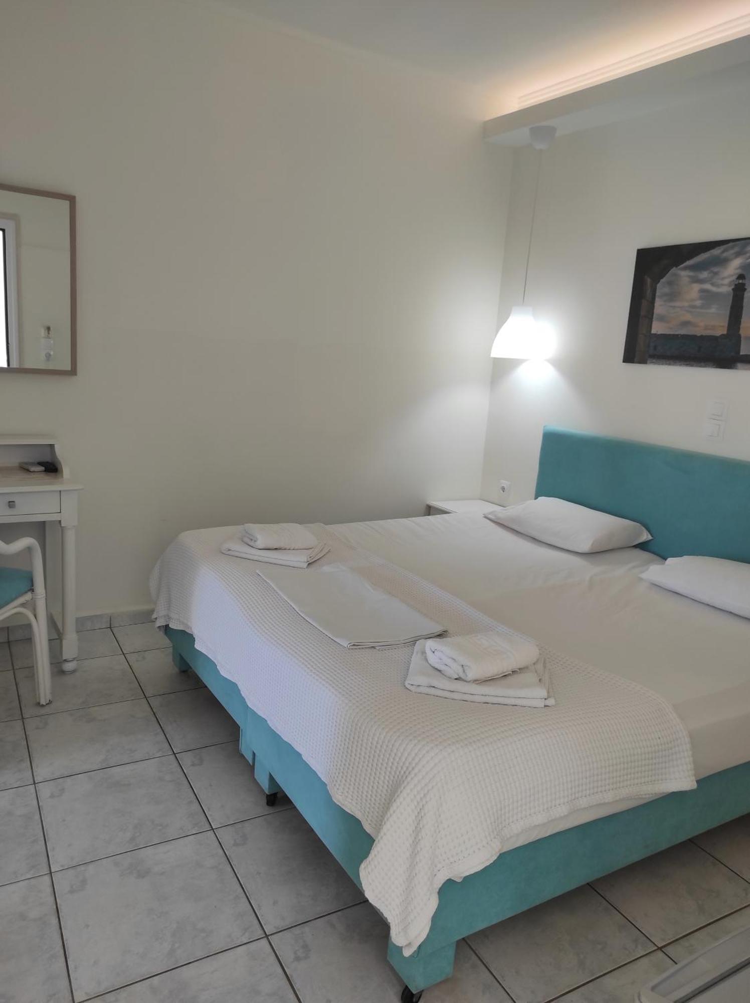 Filoxenia Beach Hotel Rethymno Exteriör bild
